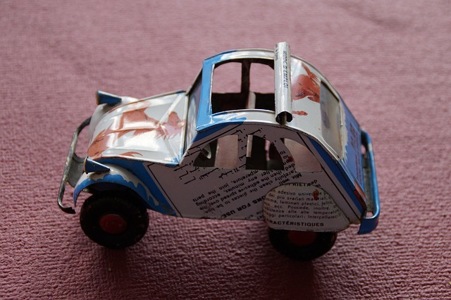 autíčko z plechovky